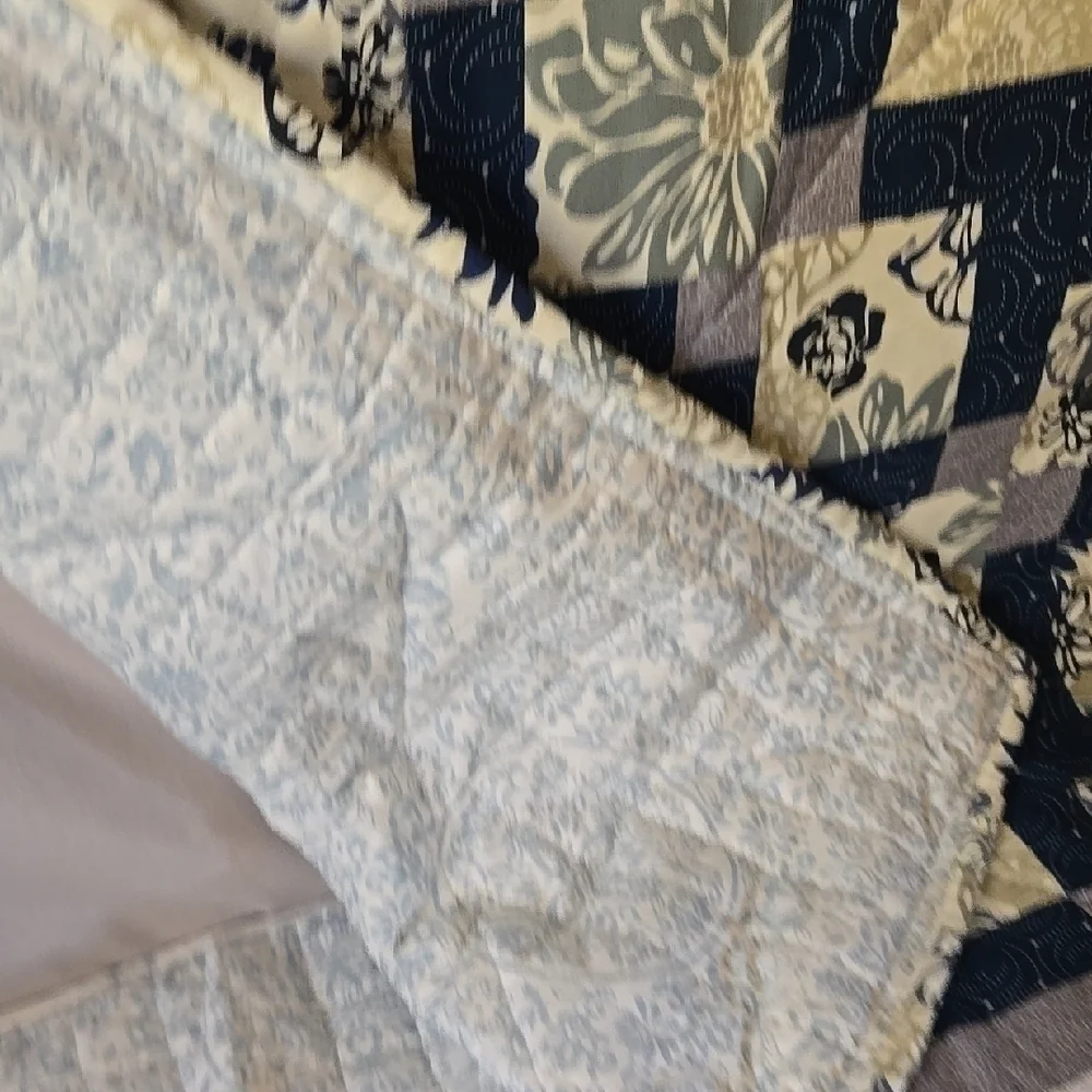 Cream and Blue Patchwork Quilt with Geometric Design